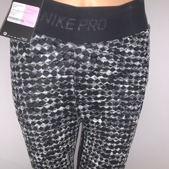 NWT Nike Pro Advanced Performance Set - Picture 8 of 8